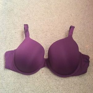 Victoria’s Secret t-shirt bra 38C